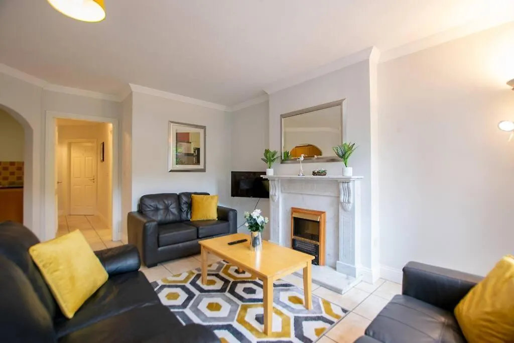 127 - Lovely 2 Bed Apartment With Parking Galway Irlanda
