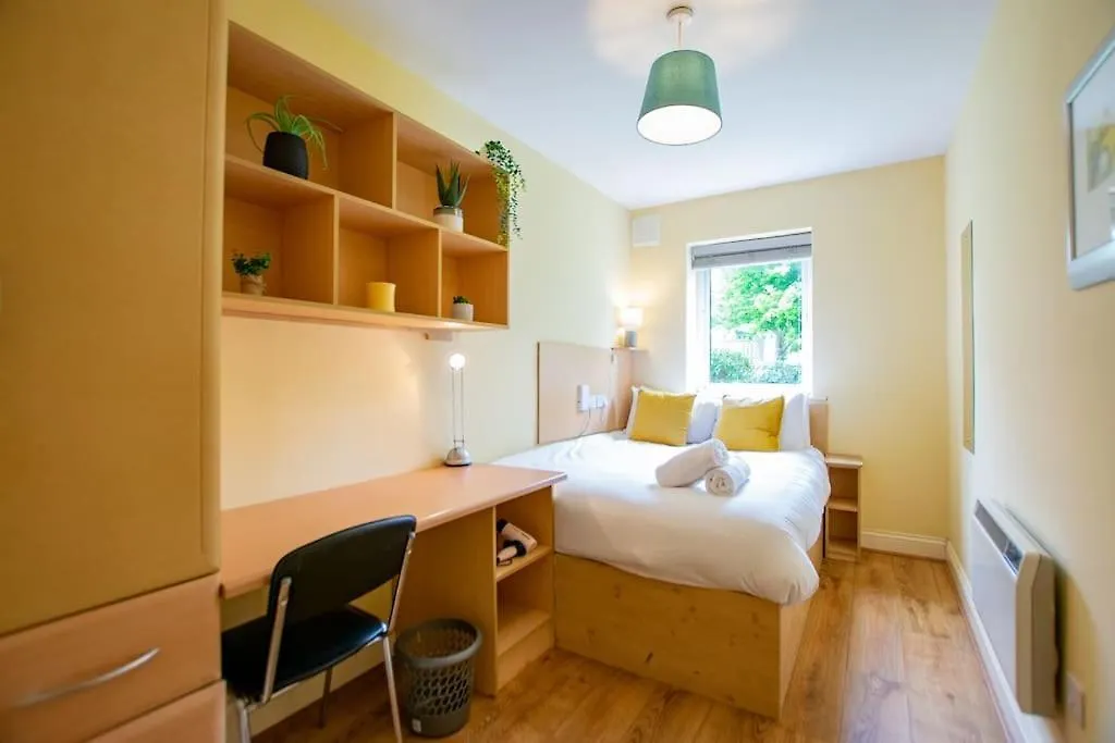 Casa vacanze 127 - Lovely 2 Bed Apartment With Parking Galway